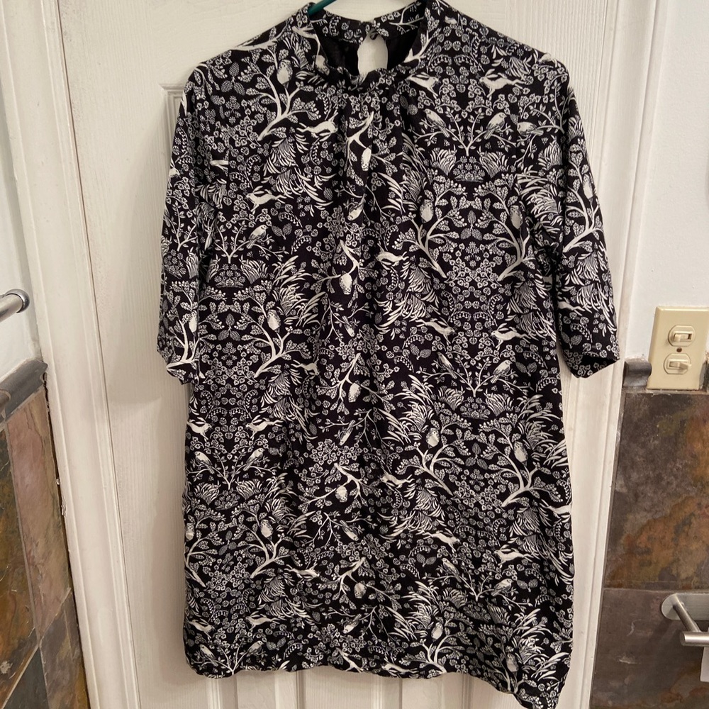 Old Navy Black and White dress